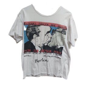 Berlin wall t-shirt
